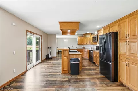 Entry Way - 40308 Whitney Rd, Lagrange, OH 44050 photo 1 of 1