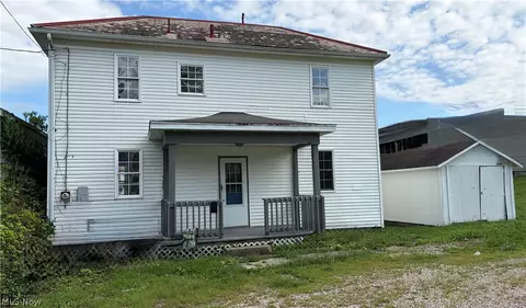 1311 Bristol St, Zanesville, OH 43701