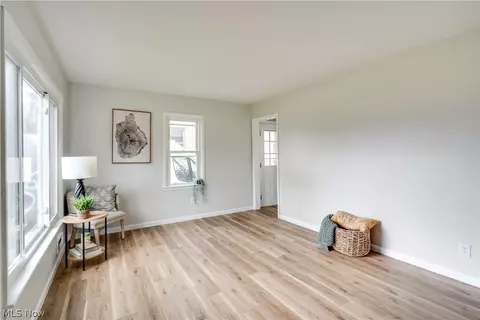 Living - 705 E Catawba Ave, Akron, OH 44306 photo 4 of 4