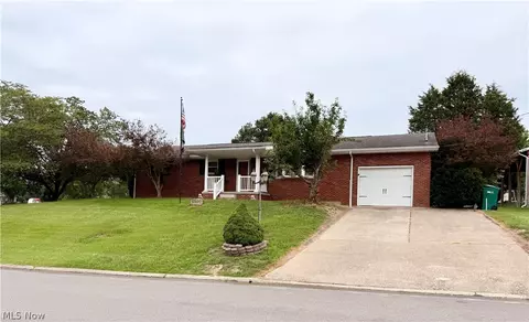 2509 Nash St, Parkersburg, WV 26101