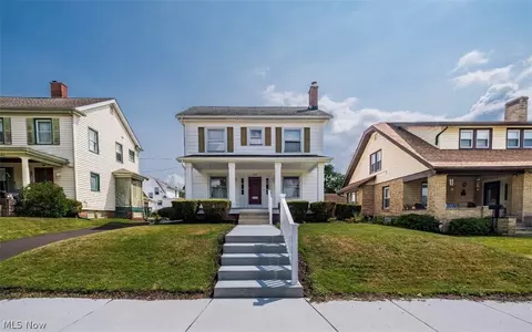 339 Korman Ave NE, Massillon, OH 44646 photo 2