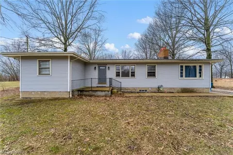 944 Mcdonald Ave, Mcdonald, OH 44437