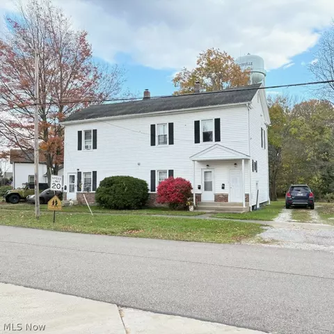 8218 Park Ave #3, Garrettsville, OH 44231