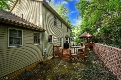 Exterior - 5339 Ashby St NW, Canton, OH 44708 photo 8 of 11