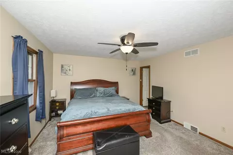 Bedroom - 5339 Ashby St NW, Canton, OH 44708 photo 2 of 7