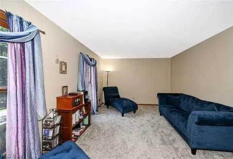 Living - 5339 Ashby St NW, Canton, OH 44708 photo 4 of 5