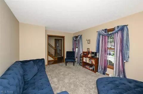 Living - 5339 Ashby St NW, Canton, OH 44708 photo 5 of 5