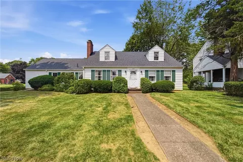 347 33rd St NW, Canton, OH 44709
