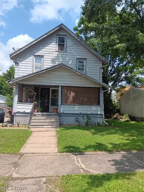 1253 Belle St SE, Warren, OH 44484
