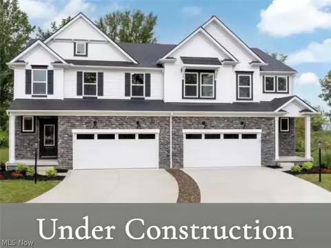 2081 Glenmont Dr, Brunswick, OH 44212