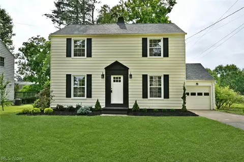 471 N Main St, Poland, OH 44514