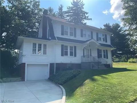 1479 Thornapple Ave, Akron, OH 44301