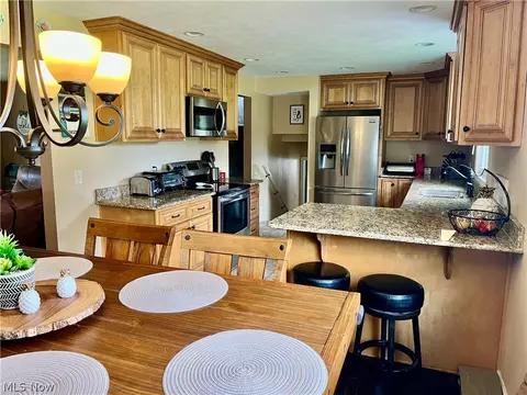 Kitchen - 6301 Apache Ln, Poland, OH 44514 photo 2 of 5