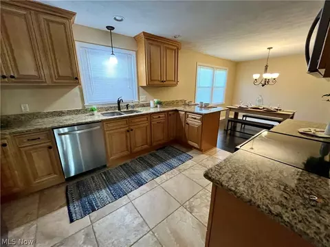 Kitchen - 6301 Apache Ln, Poland, OH 44514 photo 2 of 3