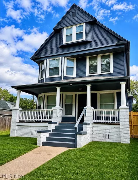2233 E 80th St, Cleveland, OH 44103