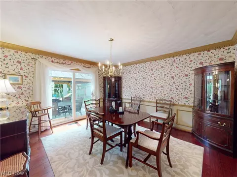 Dining - 126 Pepperdine Dr, Elyria, OH 44035 photo 4 of 5