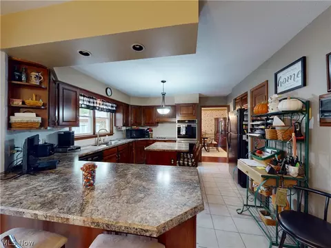 Kitchen - 126 Pepperdine Dr, Elyria, OH 44035 photo 3 of 6