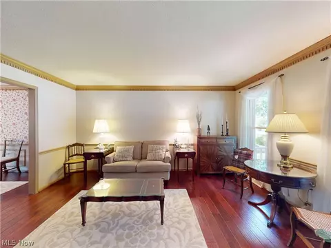 Living - 126 Pepperdine Dr, Elyria, OH 44035 photo 6 of 9