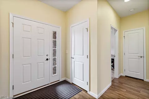 Entry Way - 611 Rundle St, Lagrange, OH 44050 photo 3 of 4