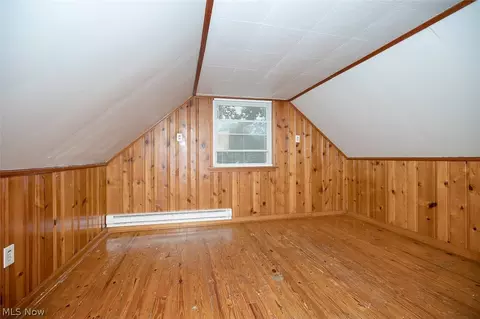 Bedroom - 660 E 260th St, Euclid, OH 44132 photo 3 of 3