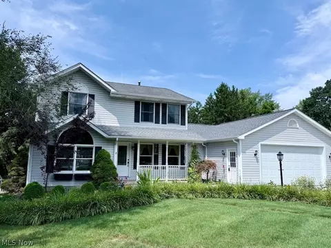 9956 Fay Dr, Wadsworth, OH 44281