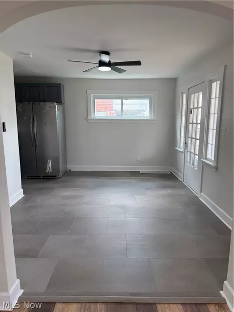 Entry Way - 5175 Arch Street St, Maple Heights, OH 44137 photo 7 of 9