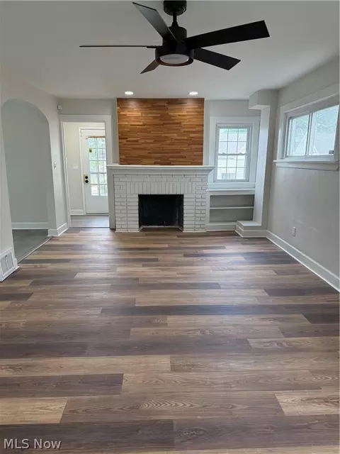 Living - 5175 Arch Street St, Maple Heights, OH 44137 photo 1 of 1