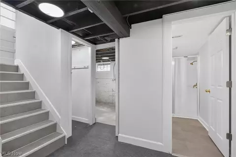 Entry Way - 5175 Arch Street St, Maple Heights, OH 44137 photo 3 of 4