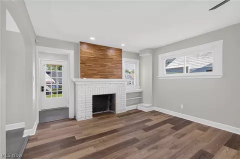 Living - 5175 Arch Street St, Maple Heights, OH 44137 photo 1 of 4