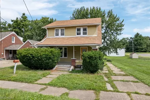 2203 5th St NE, Canton, OH 44704