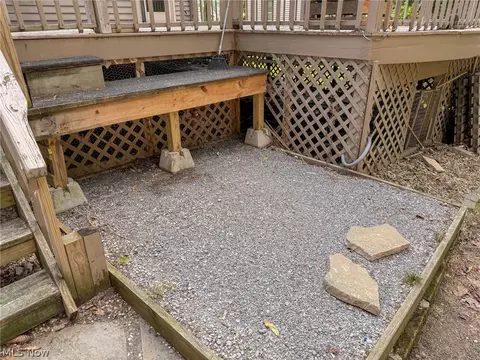 Exterior - 168 Poland Ave, Struthers, OH 44471 photo 8 of 13