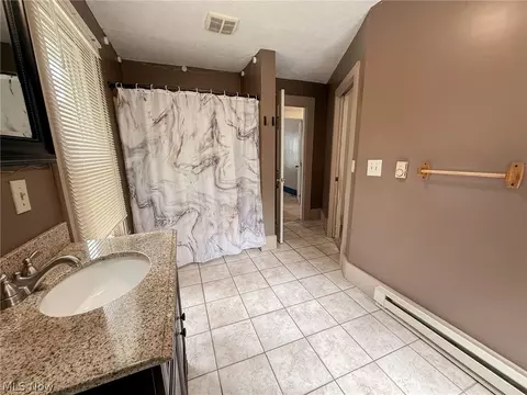 Bath - 168 Poland Ave, Struthers, OH 44471 photo 2 of 2