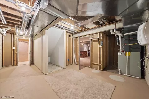 Entry Way - 3528 Brook Ct, Avon, OH 44011 photo 5 of 5