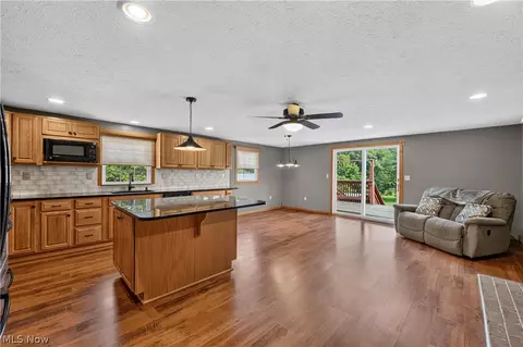 1563 Eastern Rd, Rittman, OH 44270 photo 4