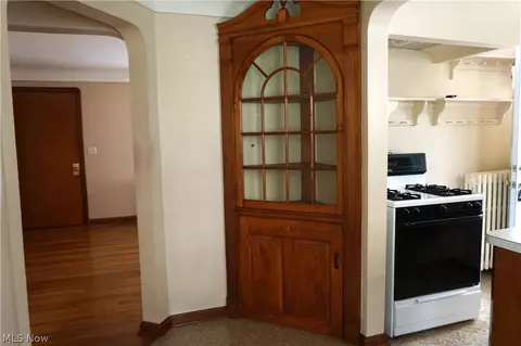 Entry Way - 3938 E 364th St, Willoughby, OH 44094 photo 1 of 1