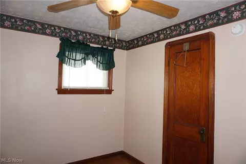 Bedroom - 3938 E 364th St, Willoughby, OH 44094 photo 3 of 6