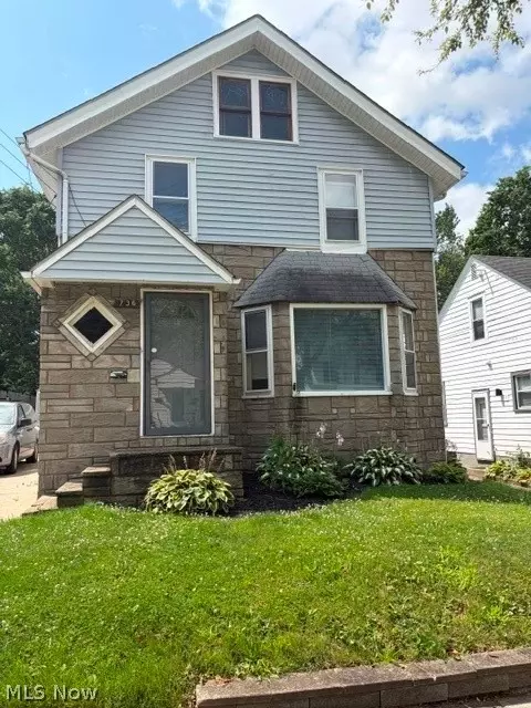 736 Polk Ave, Akron, OH 44314