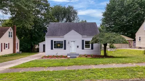 106 E Dresden Ave, Akron, OH 44301