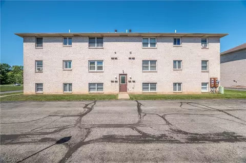 Other - 7357 Eisenhower Dr #6, Boardman, OH 44512 photo 1 of 6