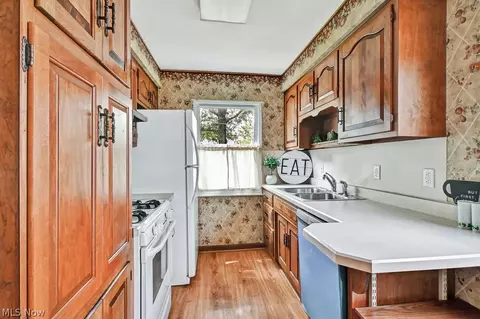 604 Cornell Ave, Elyria, OH 44035 photo 12