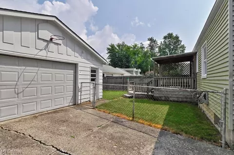 604 Cornell Ave, Elyria, OH 44035 photo 36