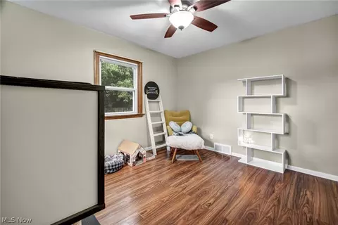 Bedroom - 33 Devonshire Dr, Akron, OH 44312 photo 7 of 20