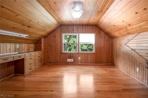 Bedroom - 33 Devonshire Dr, Akron, OH 44312 photo 16 of 20