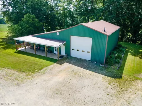 18412 Pigeon Roost Rd, Howard, OH 43028