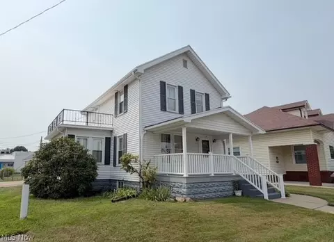 602 4th St NW, New Philadelphia, OH 44663
