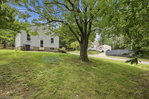 838 Kickapoo Ave, Akron, OH 44305 photo 23