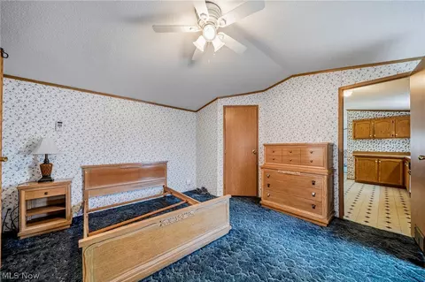 Bedroom - 2675 Eagle Point Dr, Madison, OH 44057 photo 5 of 6