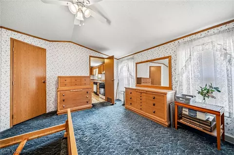 Bedroom - 2675 Eagle Point Dr, Madison, OH 44057 photo 6 of 6