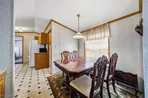 Dining - 2675 Eagle Point Dr, Madison, OH 44057 photo 1 of 2