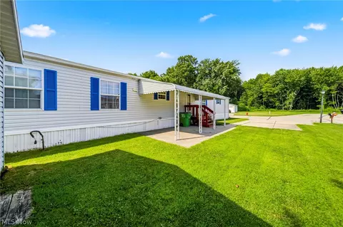 Exterior - 2675 Eagle Point Dr, Madison, OH 44057 photo 2 of 2